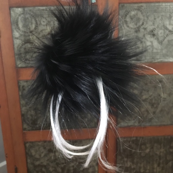 Fendi Monster Bug Charm Keychain - Picture 4 of 8